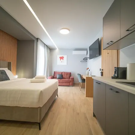 Smart Green Appartments Larissa Exterior photo